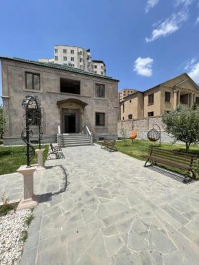 Yerevan Villa with all modern conveniences